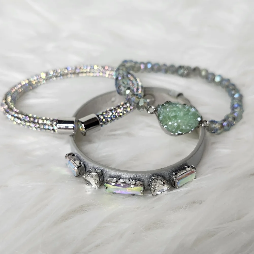 3 Bracelet Set - Fancy Finding You - Iridescent, Silver, and Mint green - Picture 5 of 5